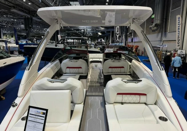 7米瑞格(Regal)LS4Surf二手快艇