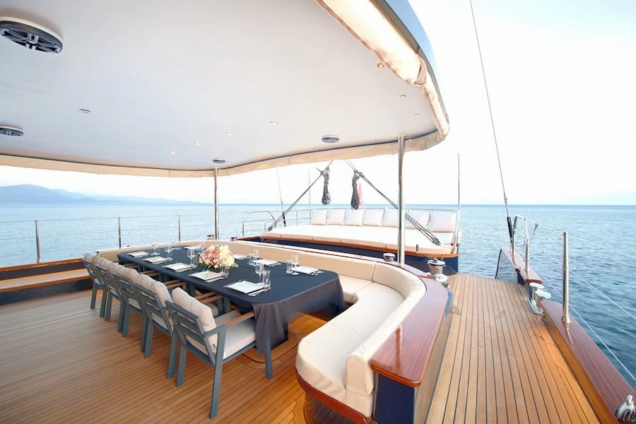 38米的佩里尼·纳威（Perini Navi）38M帆船