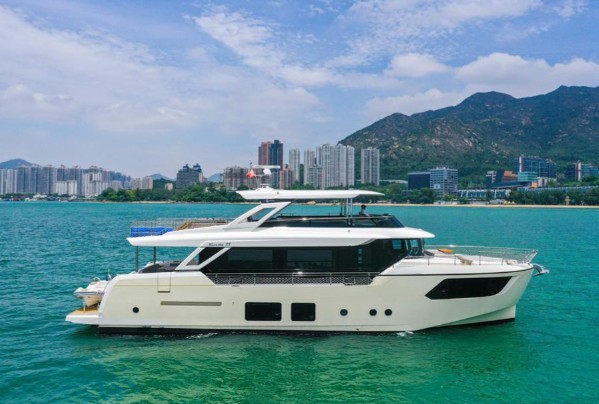雅舶仕Navetta73二手大型豪华游艇价格318万欧(附参数图片)
