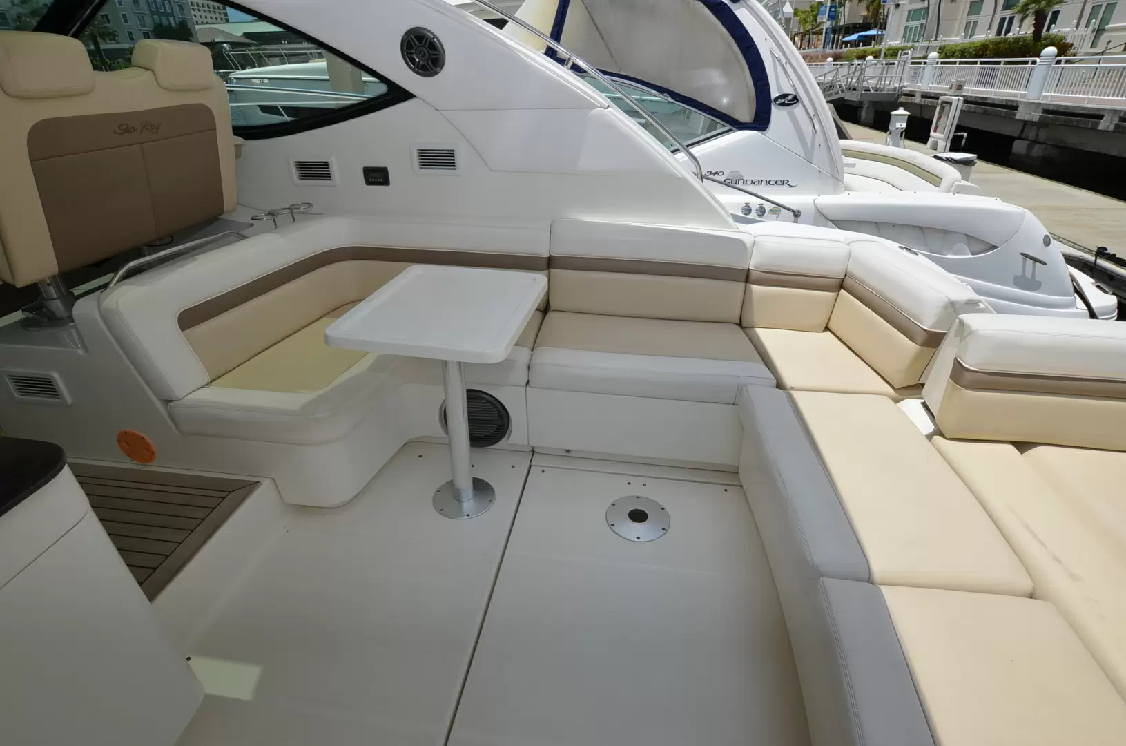 希瑞(SeaRay)470Sundancer运动游艇沙龙