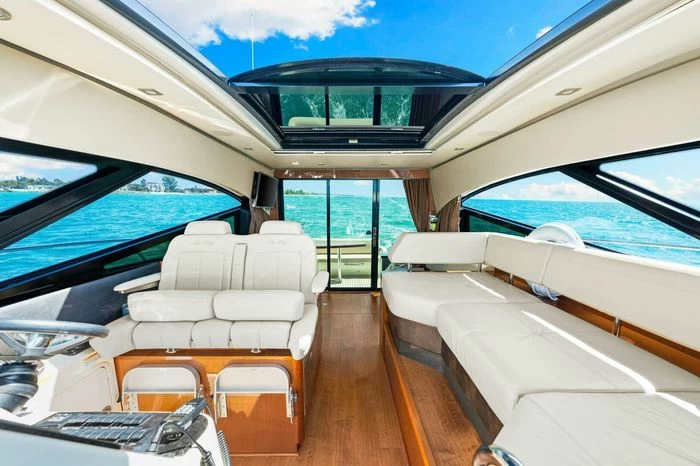 希瑞(SeaRay)470Sundancer运动游艇沙龙
