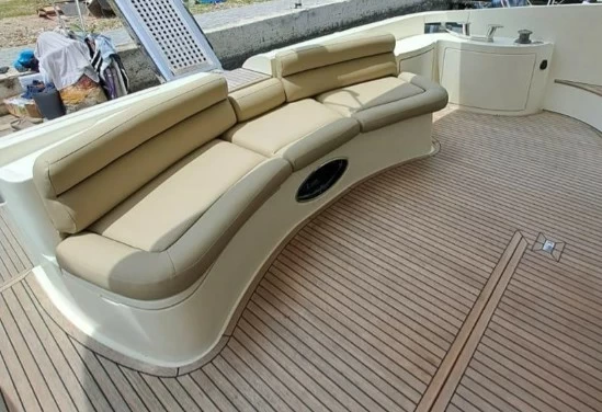 阿兹慕(Azimut)62二手飞桥游艇