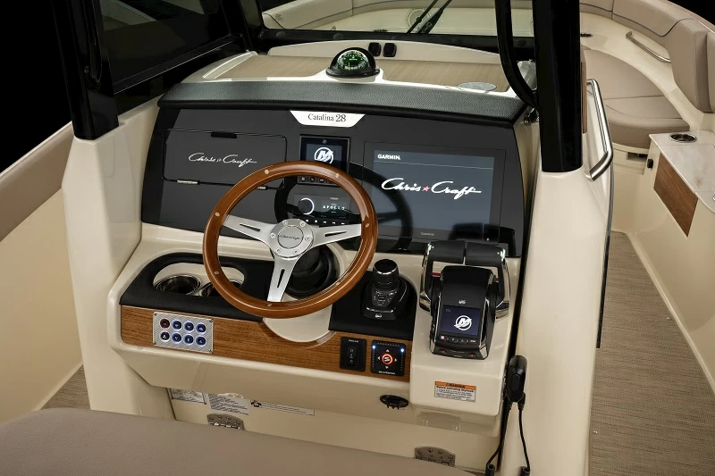 克里斯(Chris-Craft)Catalina28小型钓鱼艇中控