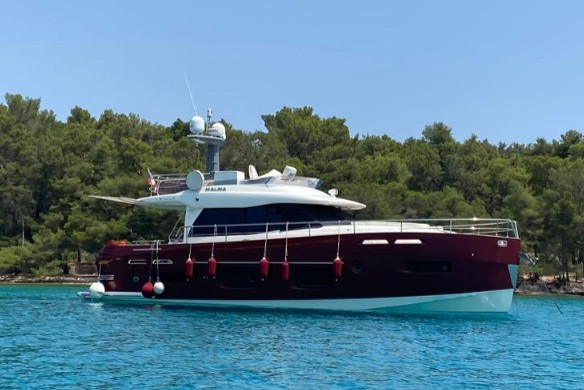 阿兹慕（Azimut）Magellano50二手游艇