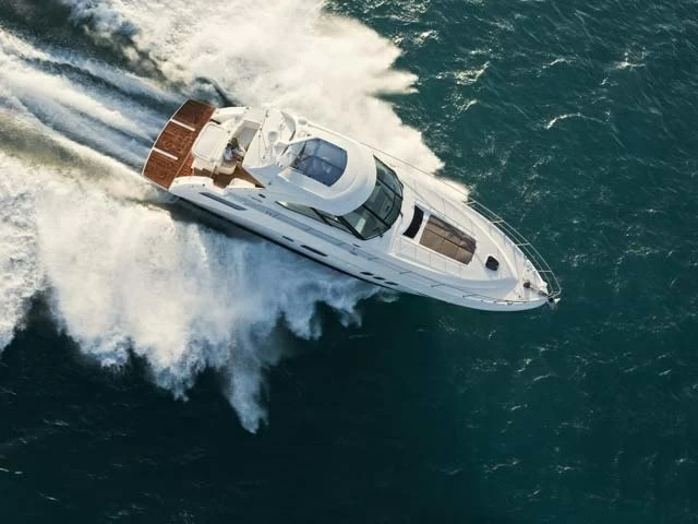 希瑞(SeaRay)540Sundancer豪华游艇