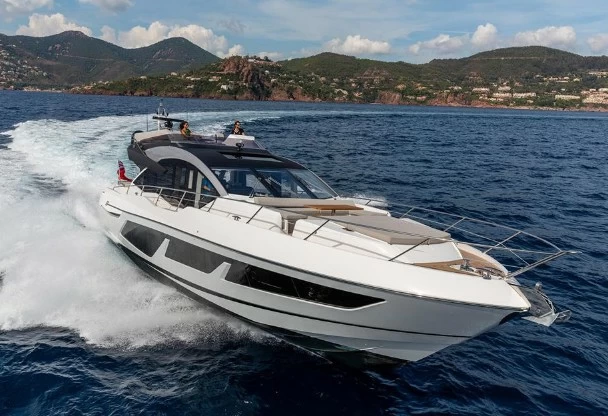 22米圣汐克(Sunseeker)74二手运动游艇价格249万欧