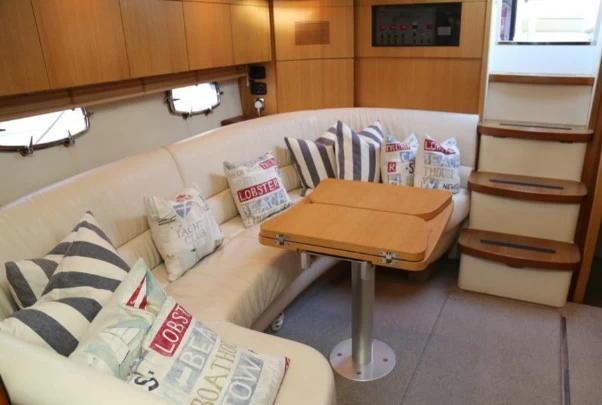 菲尔兰（Fairline）Targa47GT二手游艇沙龙