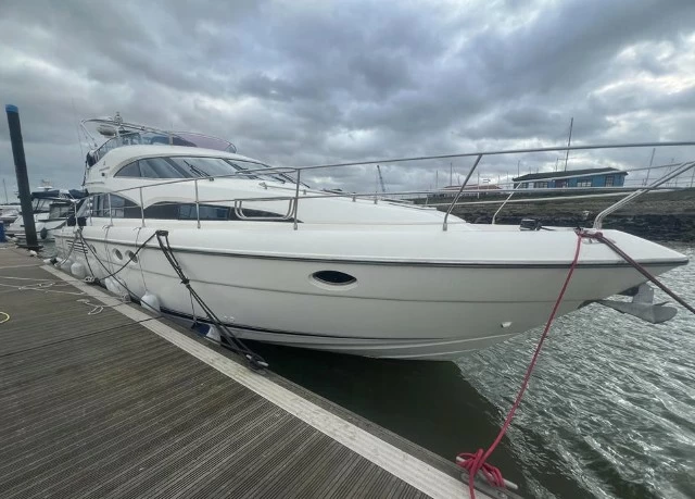菲尔兰（Fairline）Squadron52二手飞桥游艇