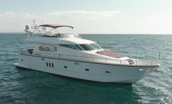 2005年嘉鸿Elegance64游艇【二手价格58万欧】附参数
