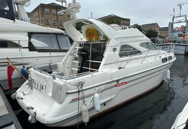 9米西莱(Sealine)310Statesman二手小型游艇价格40万元