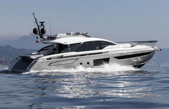 阿兹慕（Azimut）S8二手豪华运动游艇