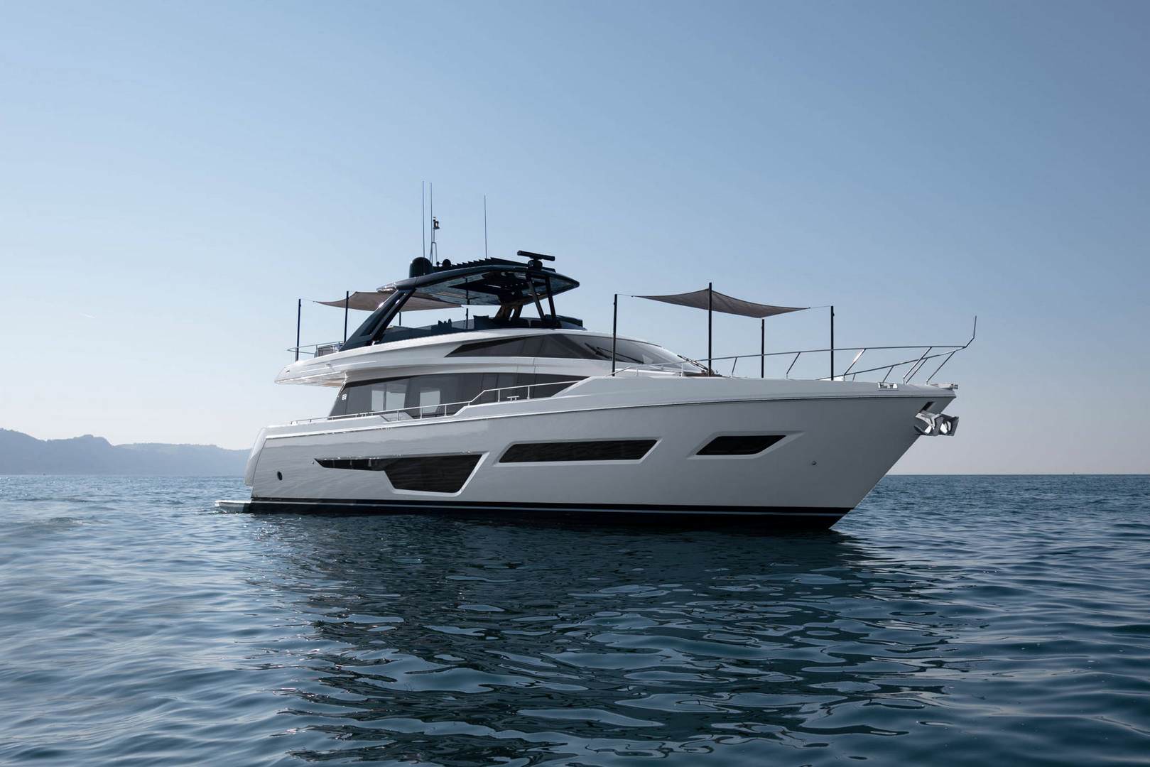 24米法拉帝（Ferretti）780豪华游艇价格3800万元