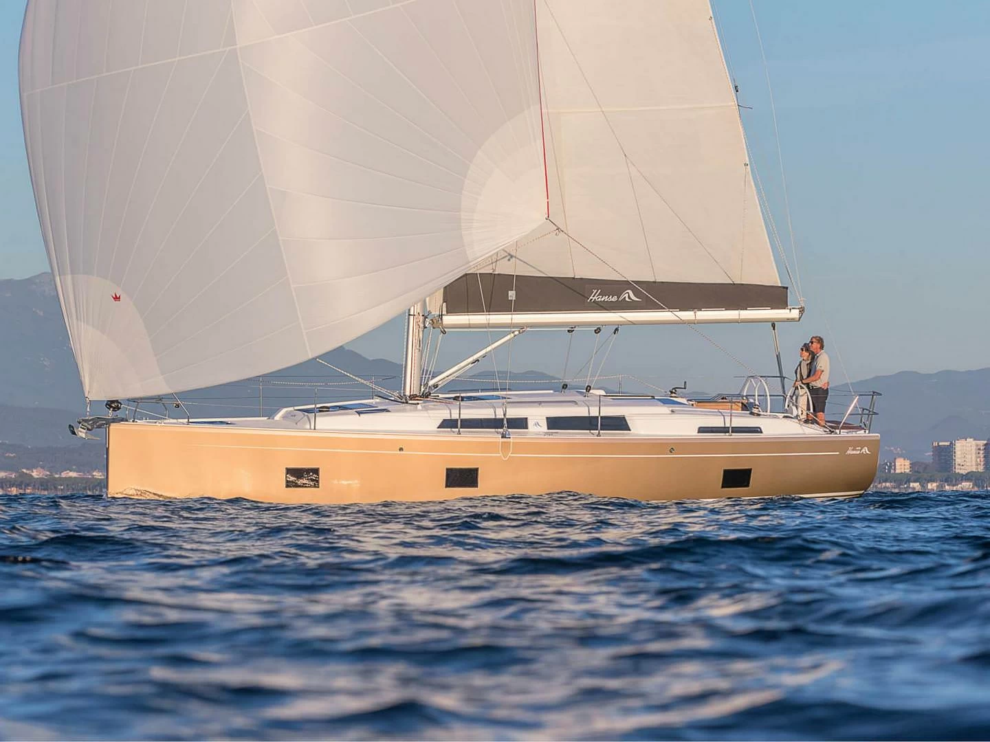 12米汉斯（Hanse）418私人帆船价格350万元