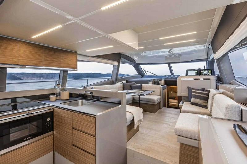 法拉帝（Ferretti）450私人飞桥游艇