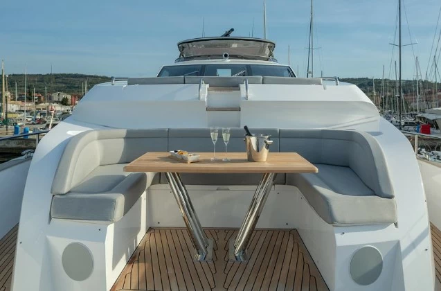 圣汐克(Sunseeker)95豪华游艇