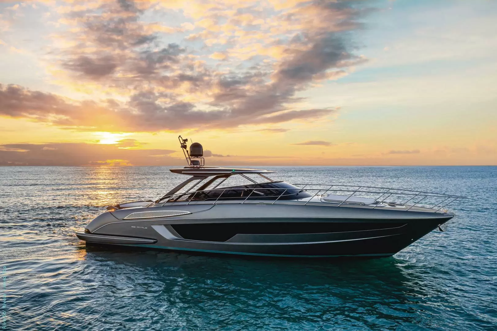 丽娃(Riva)52Rivale游艇