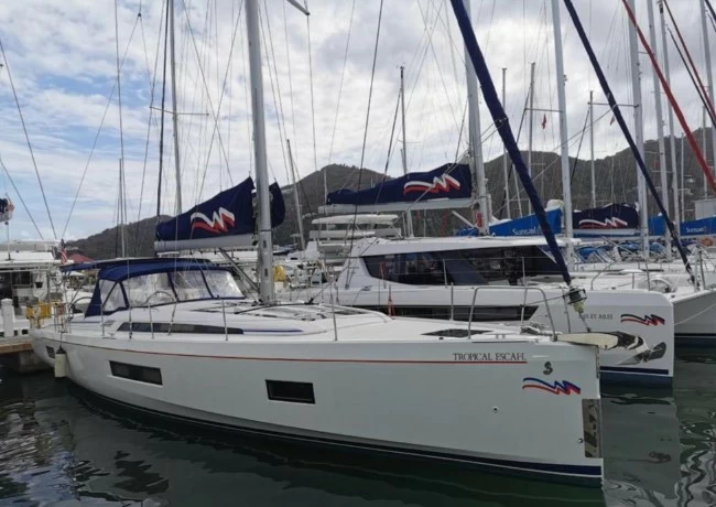 博纳多（Beneteau）遨享仕51.1二手帆船