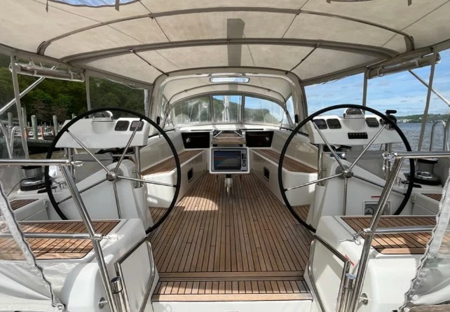 博纳多(Beneteau)遨享仕58单体帆船