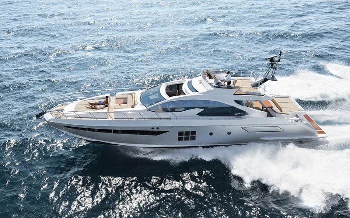 阿兹慕（Azimut）77S豪华运动游艇