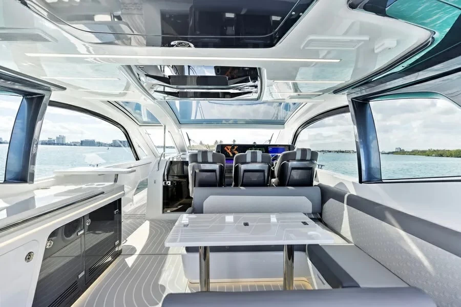 卡帝尔（Galeon）430GTO私人运动游艇