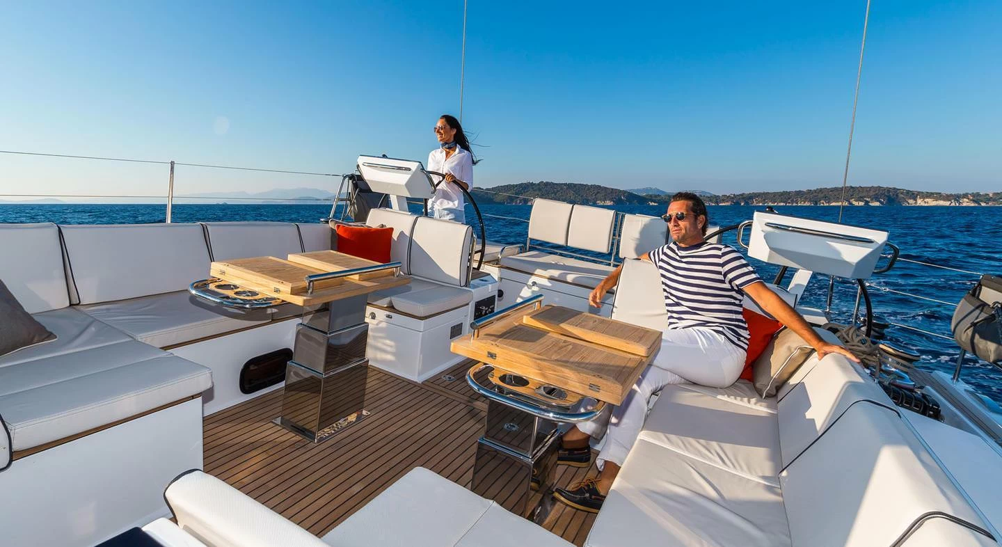 博纳多(Beneteau)遨享仕62单体帆船