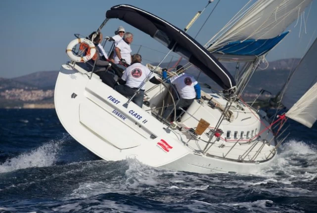 博纳多（Beneteau）锋仕47.7单体帆船