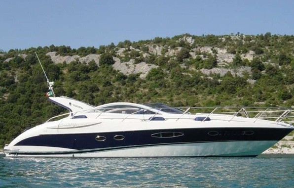 阿兹慕（Azimut）Atlantis47中型二手游艇