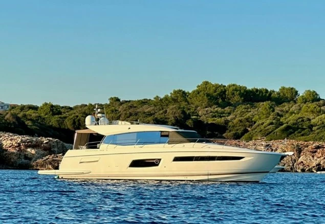 18米沛海驰（Prestige）560S运动游艇二手价格80万欧元