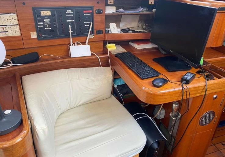 博纳多（Beneteau）遨享仕44CC二手帆船