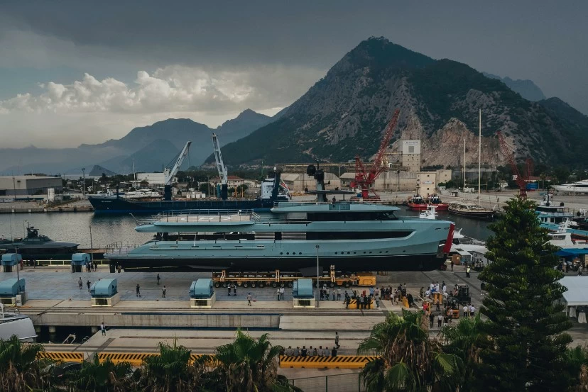 Alia游艇的53米Sea Club 53全定制超级游艇