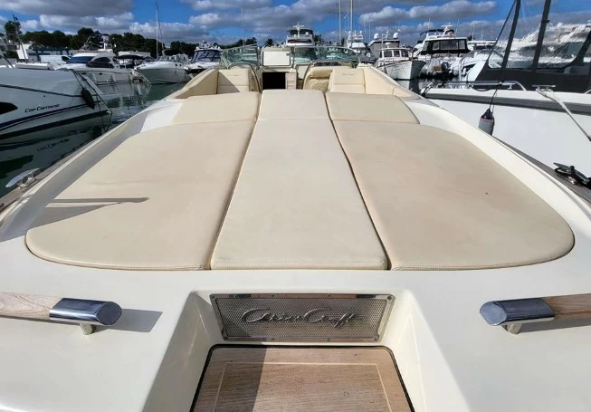 克里斯（Chris Craft）Corsair32二手快艇船艉甲板