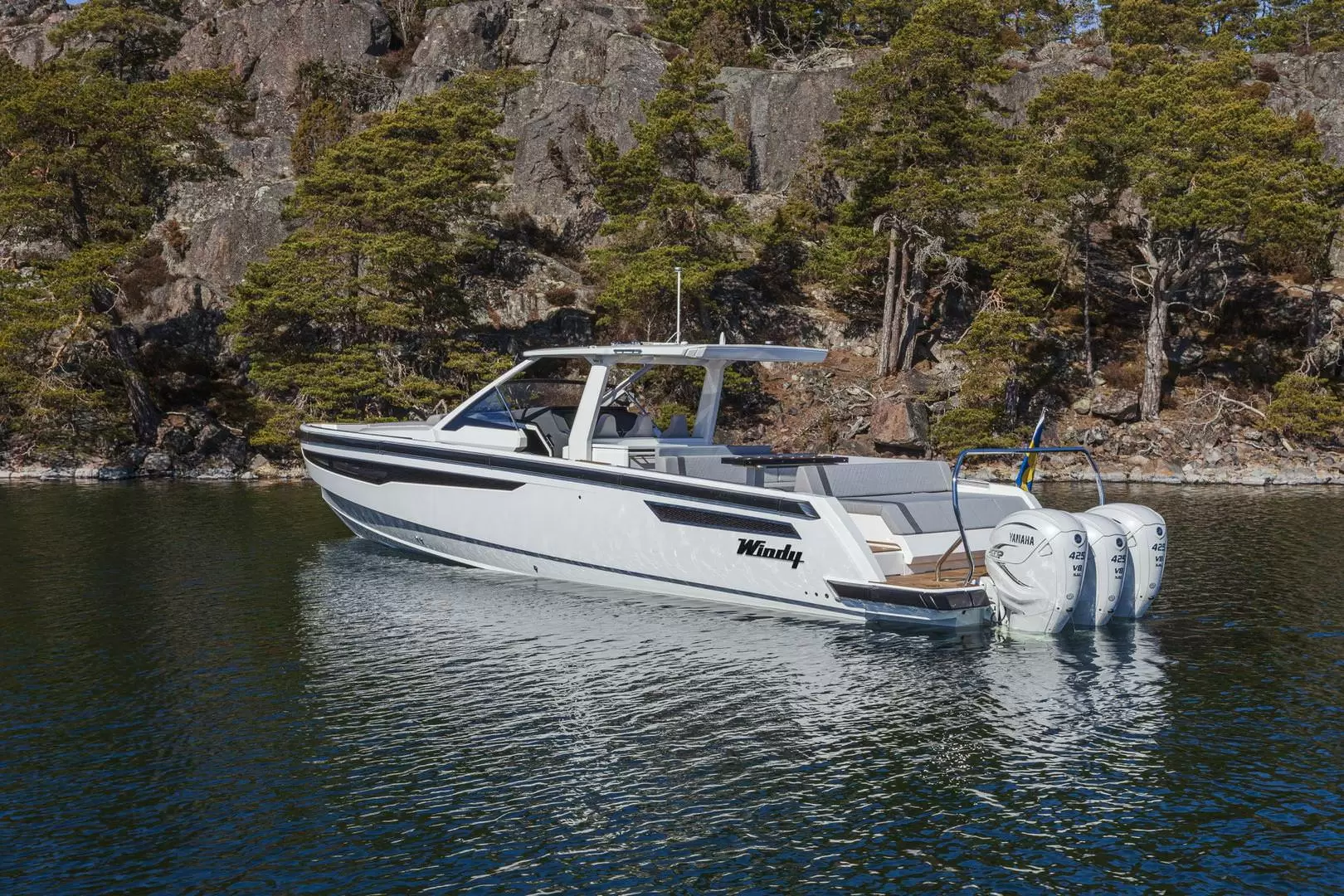雯蒂(Windy)SR44SX游艇