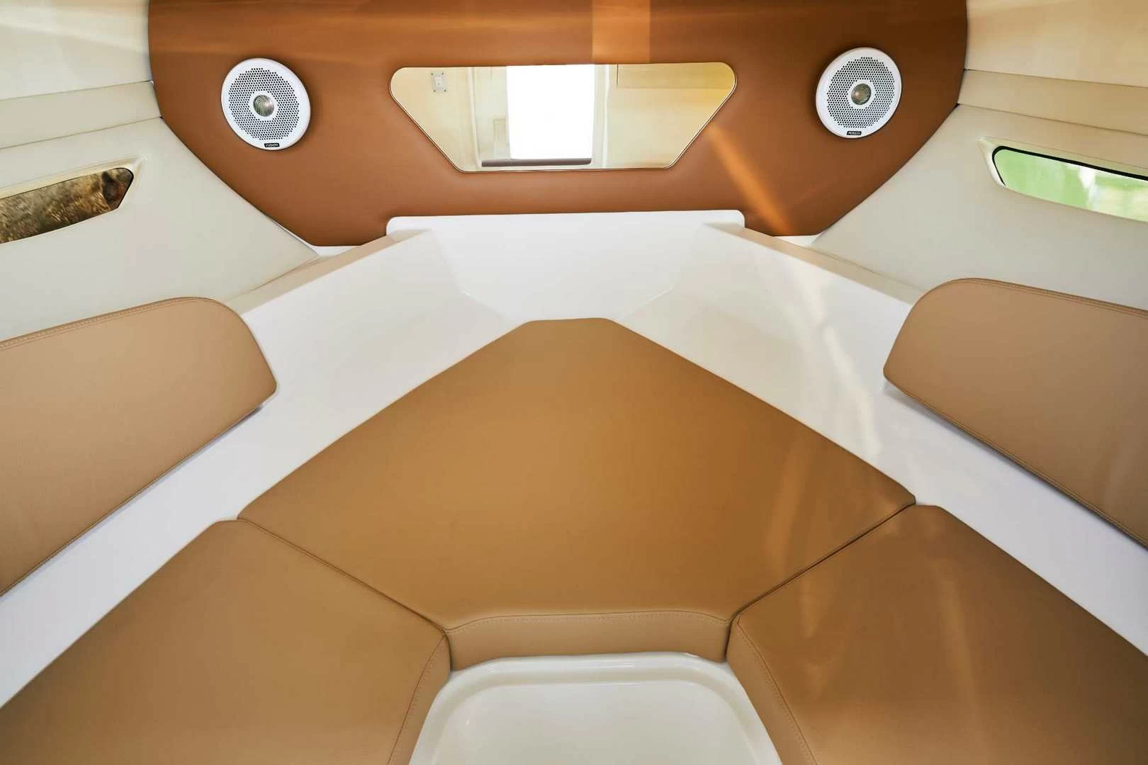 希瑞（SeaRay）SPX230OB运动快艇船舱沙龙