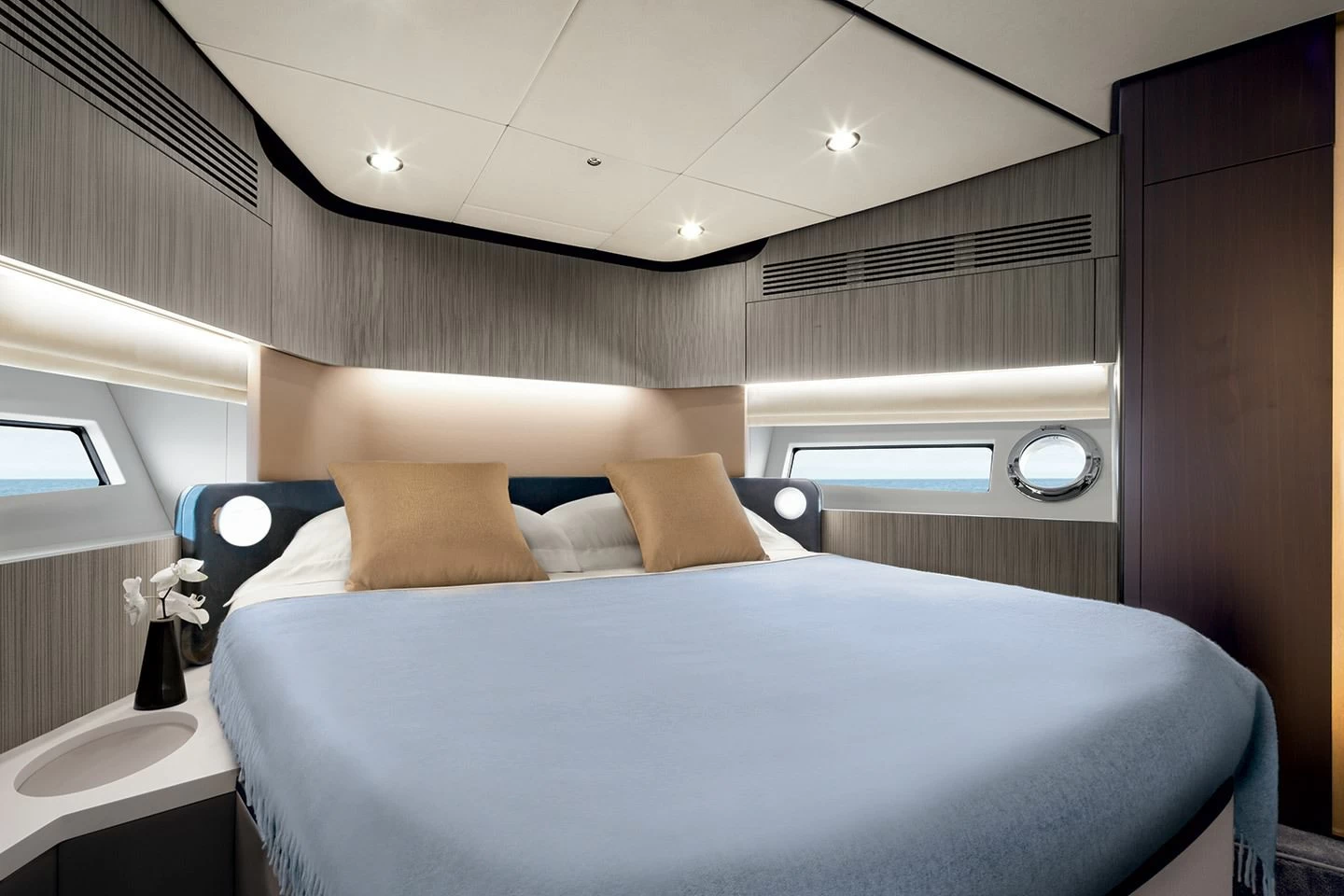 阿兹慕(Azimut)55豪华飞桥游艇客舱