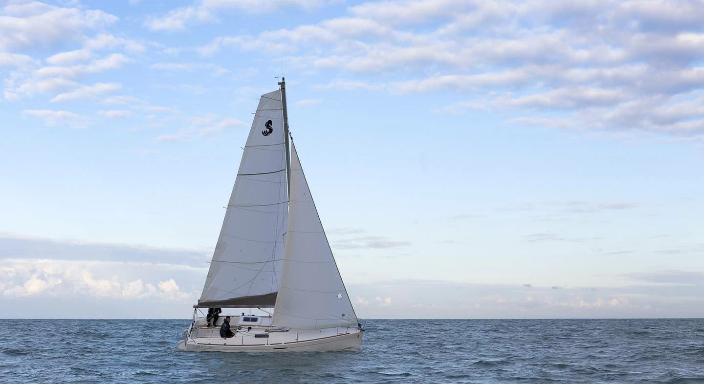 博纳多（Beneteau）锋仕25小帆船
