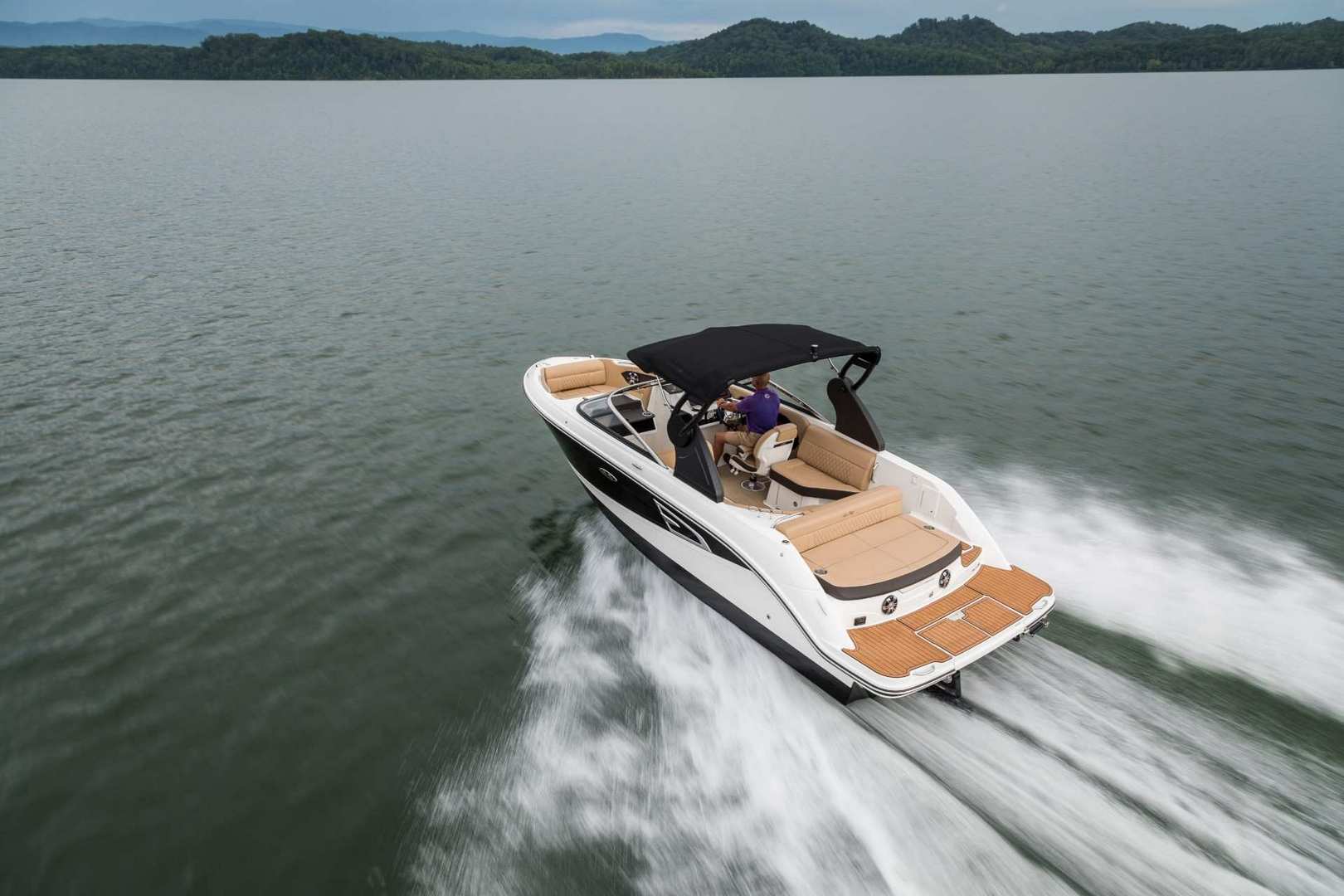 90万可以买什么造浪艇，希瑞SeaRay SLX230不是不错的选择