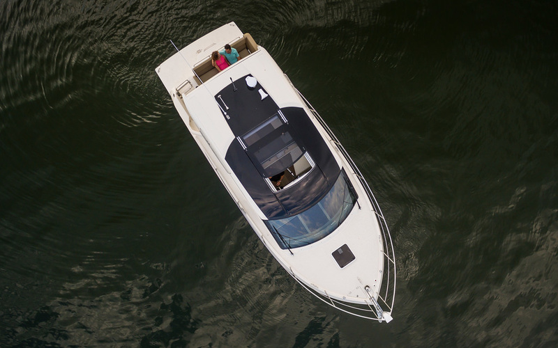 300万小型家庭游艇，卡福Carver C34Coupe游艇全面解读