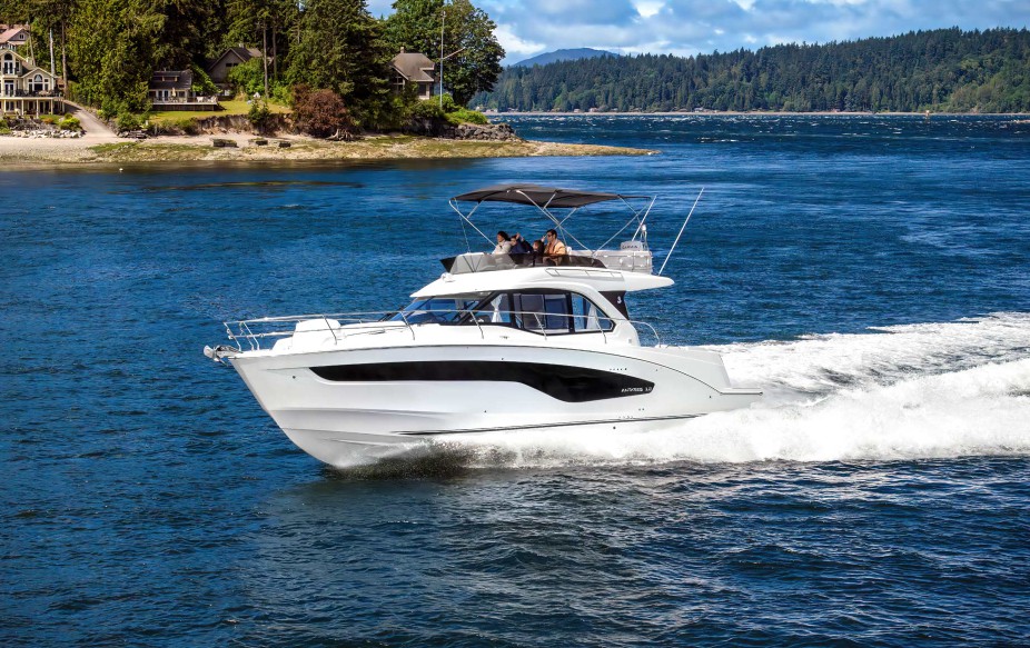 博纳多安海仕12游艇-Beneteau Antares12（新款）