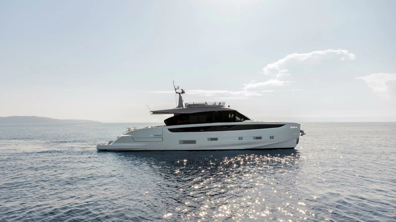 阿兹慕(Azimut)Seadeck 7游艇
