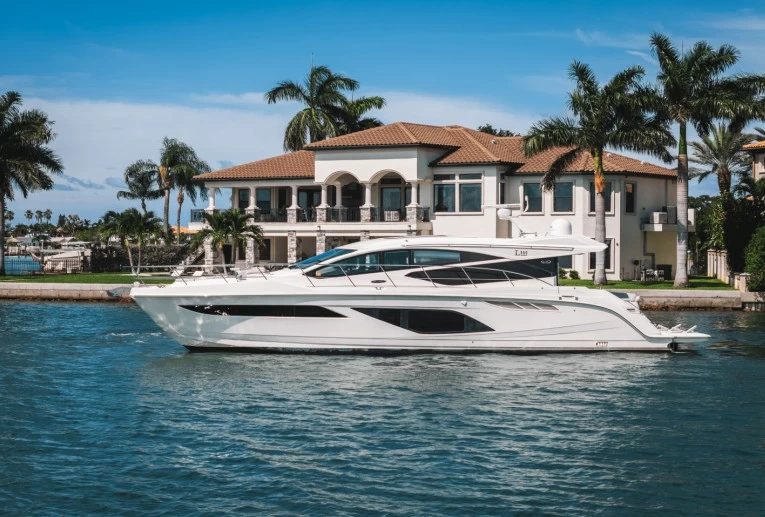 希瑞(SeaRay)L550二手豪华游艇