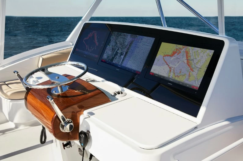 哈特雷斯（Hatteras）GT59运动钓鱼艇