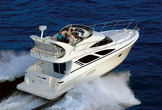 西弗敦Silverton 38游艇，长12米(40英尺)，售价350万