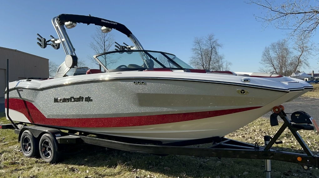 Mastercraft NXT24尾波滑水艇