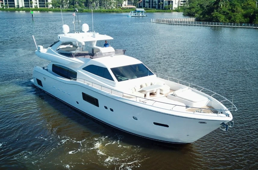 法拉帝Ferretti Altura840游艇