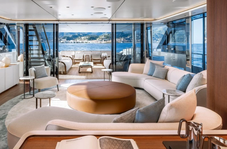 定制法拉帝(CustomLine)Navetta50探险游艇会客厅