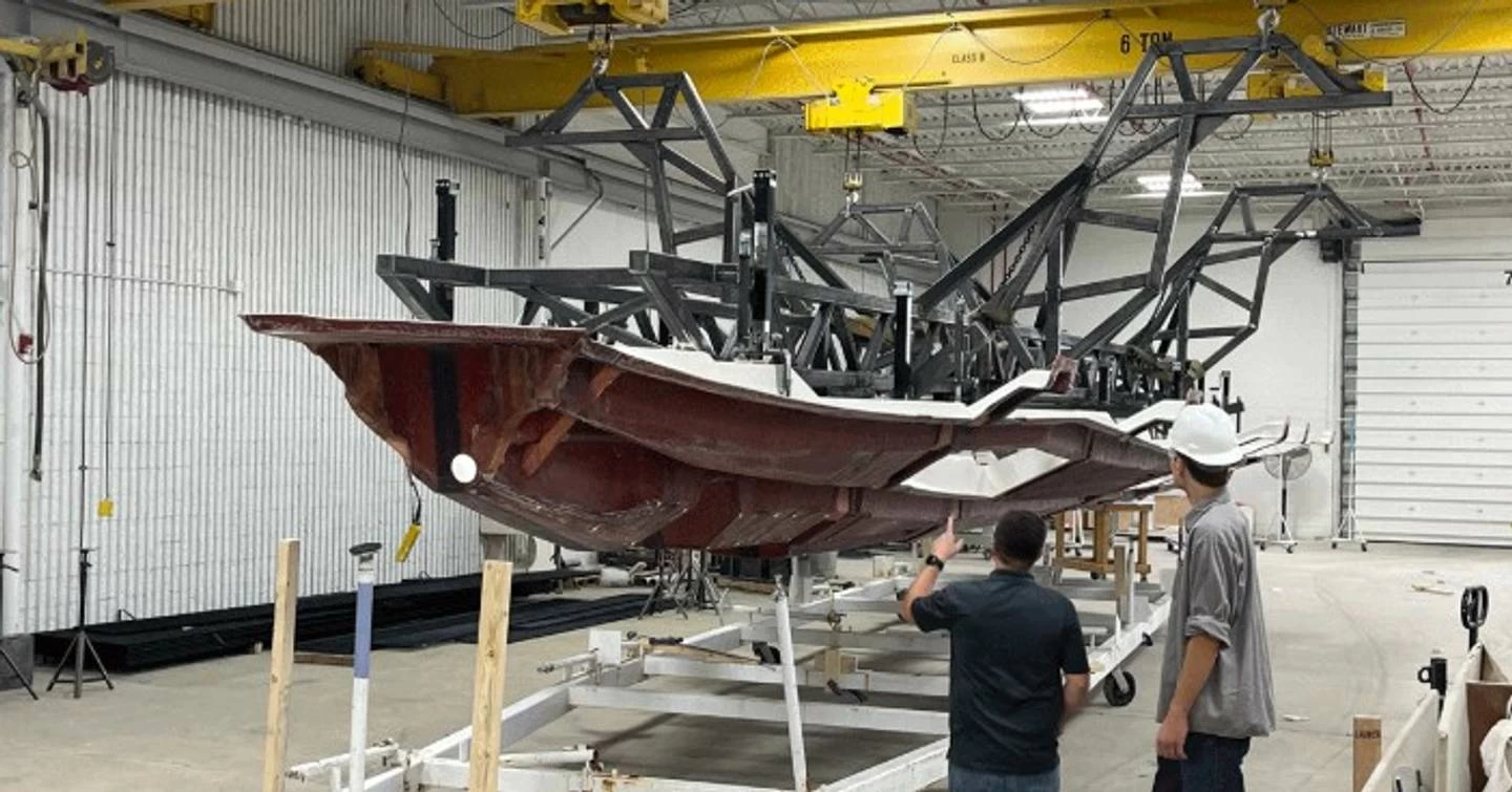 Tiara 56 LS舷外发动机游艇建造过程