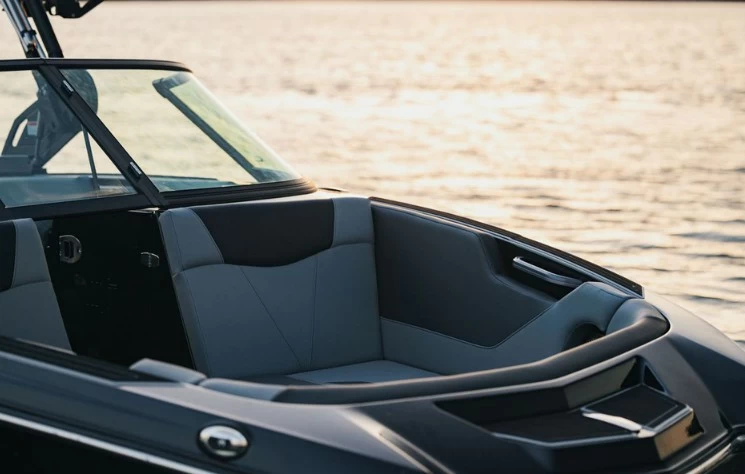 Mastercraft NXT22尾波冲浪艇