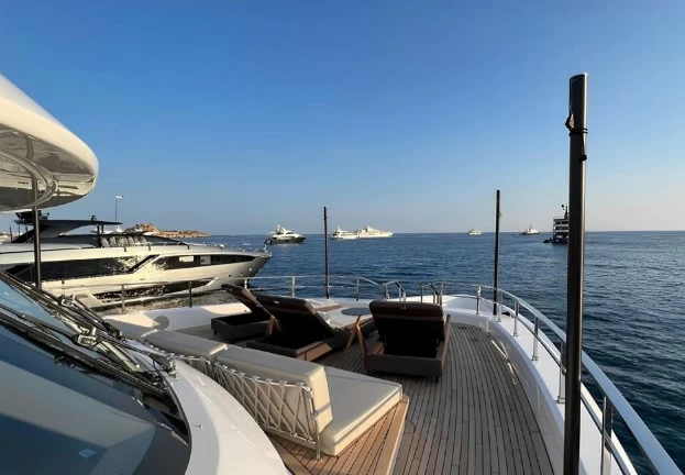 定制法拉帝(CustomLine)Navetta30二手游艇