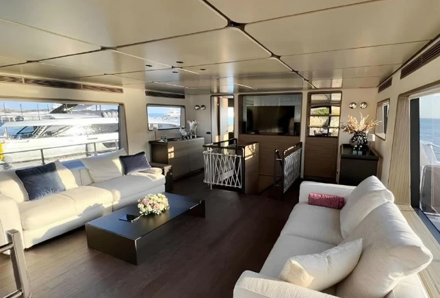 定制法拉帝(CustomLine)Navetta30二手游艇