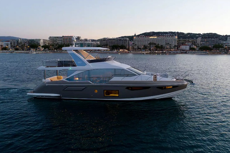 阿兹慕60飞桥游艇-Azimut 60 Fly(全新1300万)